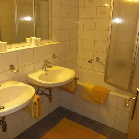 Haus Fabian דירה אוברגורגל